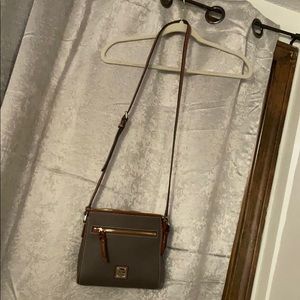 Dooney & Bourke Purse - crossbody